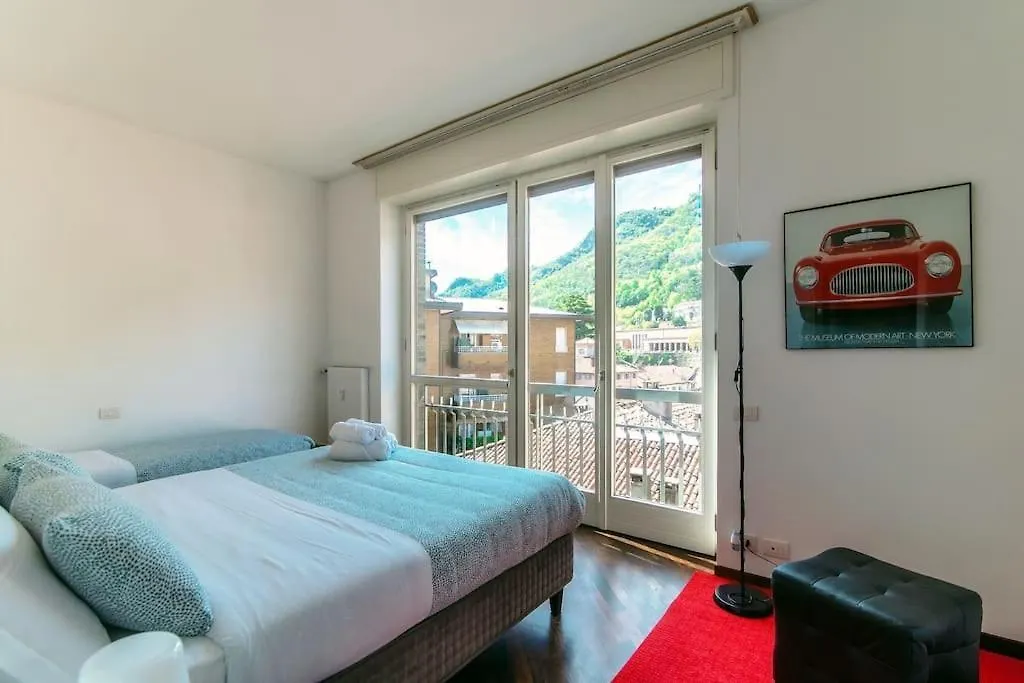 Apartamento Elegante Casa Con Garage Ac Wifi Balcony Como Italia